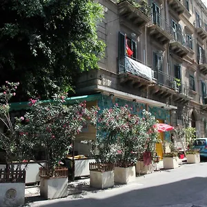 Couette-café Stazione
